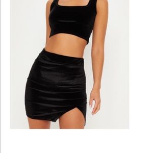 PrettyLittleThing Black Slit Velvet Skirt NWT 16